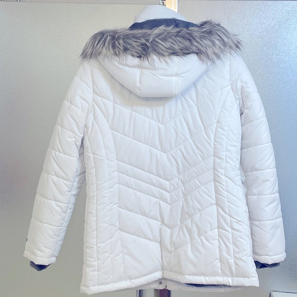 Winter Jacket. Brand new. Size S - Picture 2 of 6